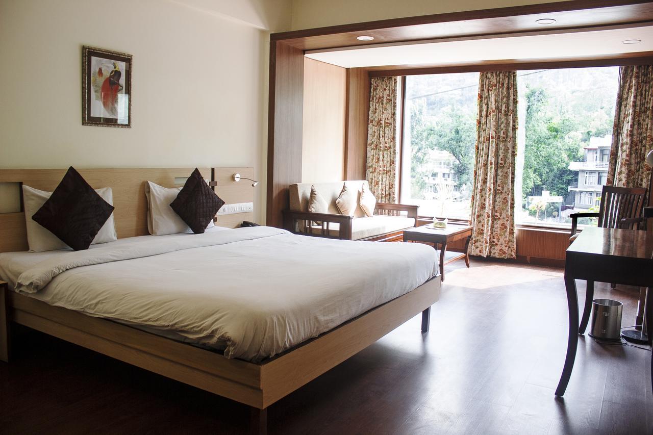 Savoy Greens Hotel กัสซอลี ภายนอก รูปภาพ