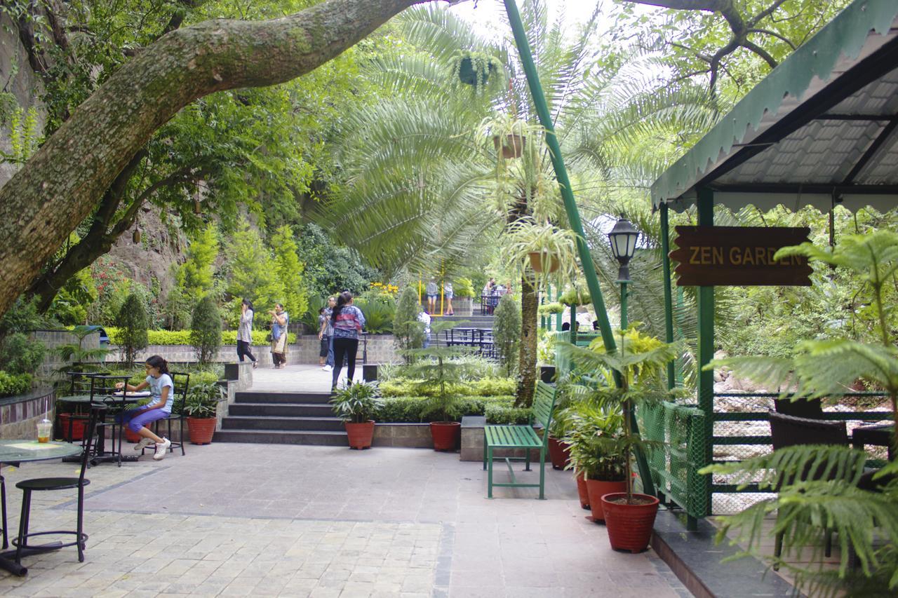 Savoy Greens Hotel กัสซอลี ภายนอก รูปภาพ